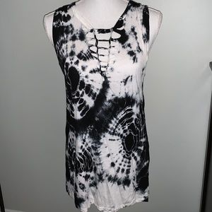 Language tie dye cut out tank